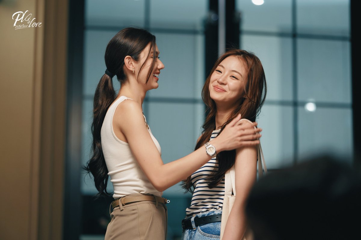 LenaMiu_CH3's tweet photo. คนที่หมั่นเขี้ยวเด็กหมวยที่สุด 🤏🏻

#PlsLoveรักได้ไหม ทุกวันศุกร์  | เวลา 20:30 น.
ดูทีวีกด 33 ดูออนไลน์ที่ 3Plus
ย้อนหลัง 22.00น. | 3Plus Premium,  iQIYI 
#LenaMiu #ลีน่าหมิว https://t.co/pJoUiV9X8v