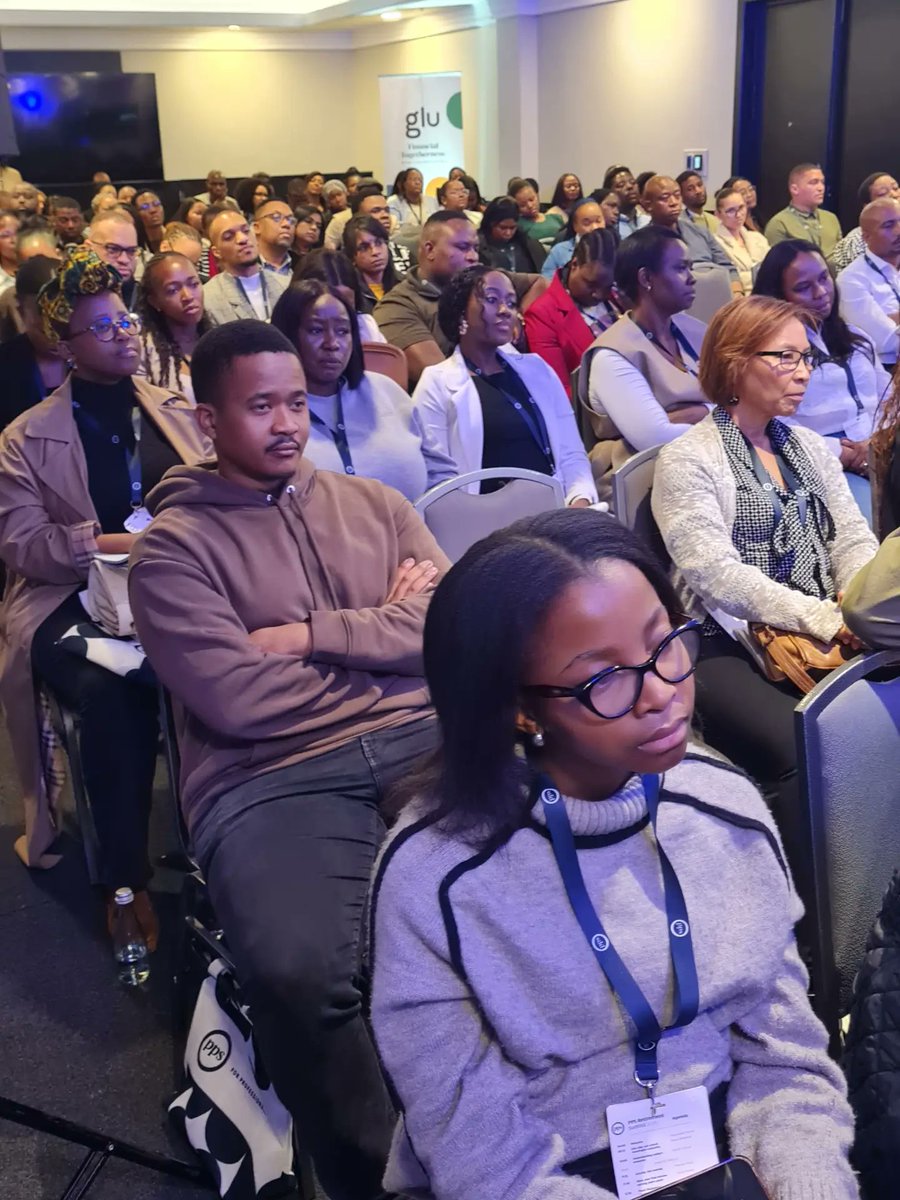 glumutual's tweet photo. We spent spending the day at the PPS Retirement Summit talking about retirement, financial confidence and the small money moves that can make a big difference over time.
 
Retirement planning more than about getting old.

#PPSRetirementSummit
#FinancialTogetherness™
#glu https://t.co/sWUzIw6eXu