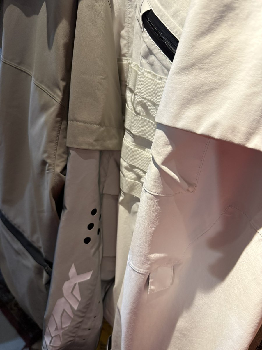 post_antique's tweet photo. 2026/9/20
本日、14:00-19:00で営業しております。

御来店お待ちしております。
ポストアンティーク狛江喜多見店

#PostAntique
#ポストアンティーク
狛江
喜多見
#狛江古着屋
#狛江ヴィンテージ https://t.co/n8IoGc5Qao