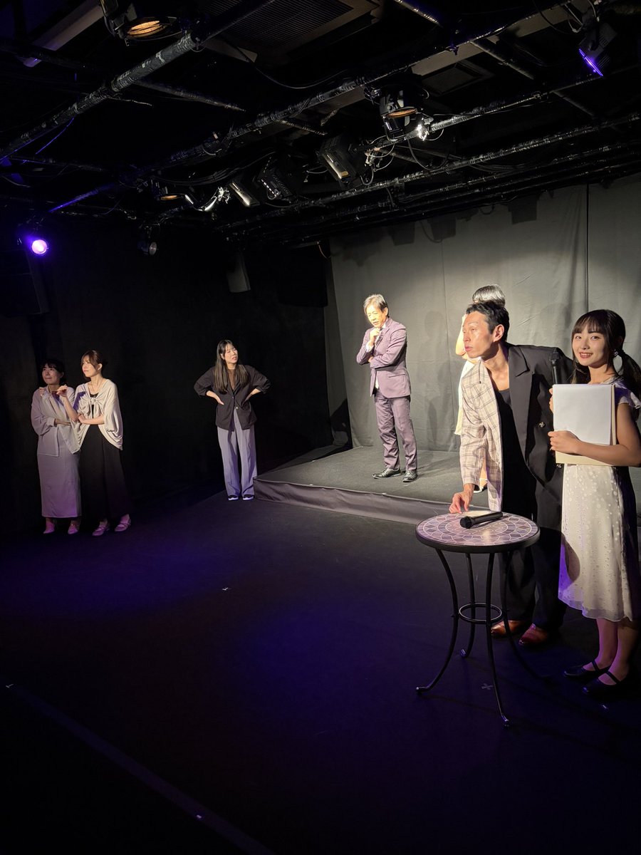 heathrobinson02's tweet photo. 楽日、本番はじまっております
皆さん集中バッチリ https://t.co/YVH2eWnGyx