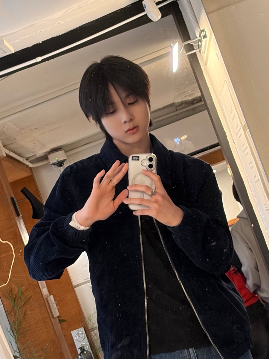 ouiboysofficial's tweet photo. Photo by OUIBOYS📸 ⋆｡° ✰

#OUIBOYS #위보이즈 #ウィボーイズ https://t.co/5YfsvdfKYm
