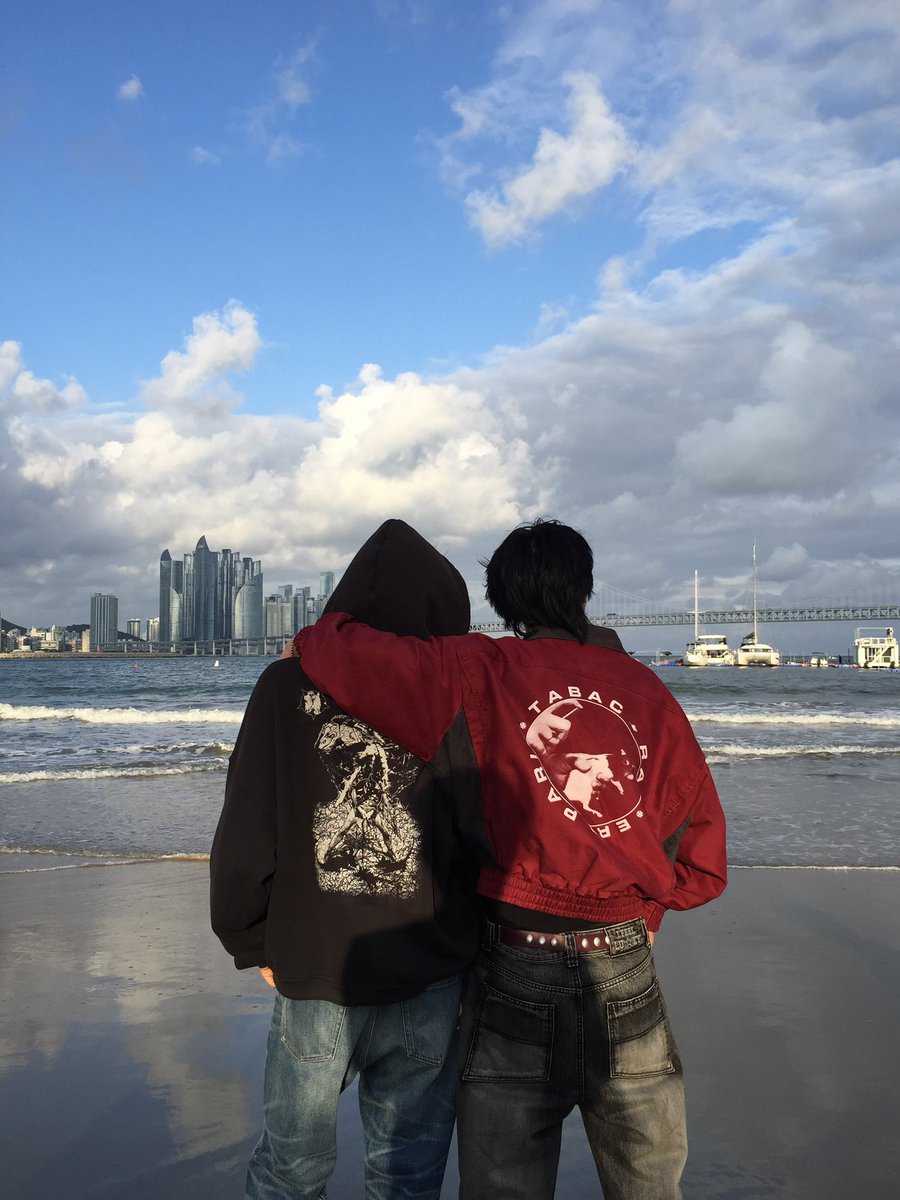 haru_4clover's tweet photo. サンヒョンがラジオで
「ステージで僕の名前が聞こえたらとても嬉しいと思います」って言ってたことを実際にステージ上で実行してるウリリーダーかっこよすぎん💕 https://t.co/lswjdBFfiC