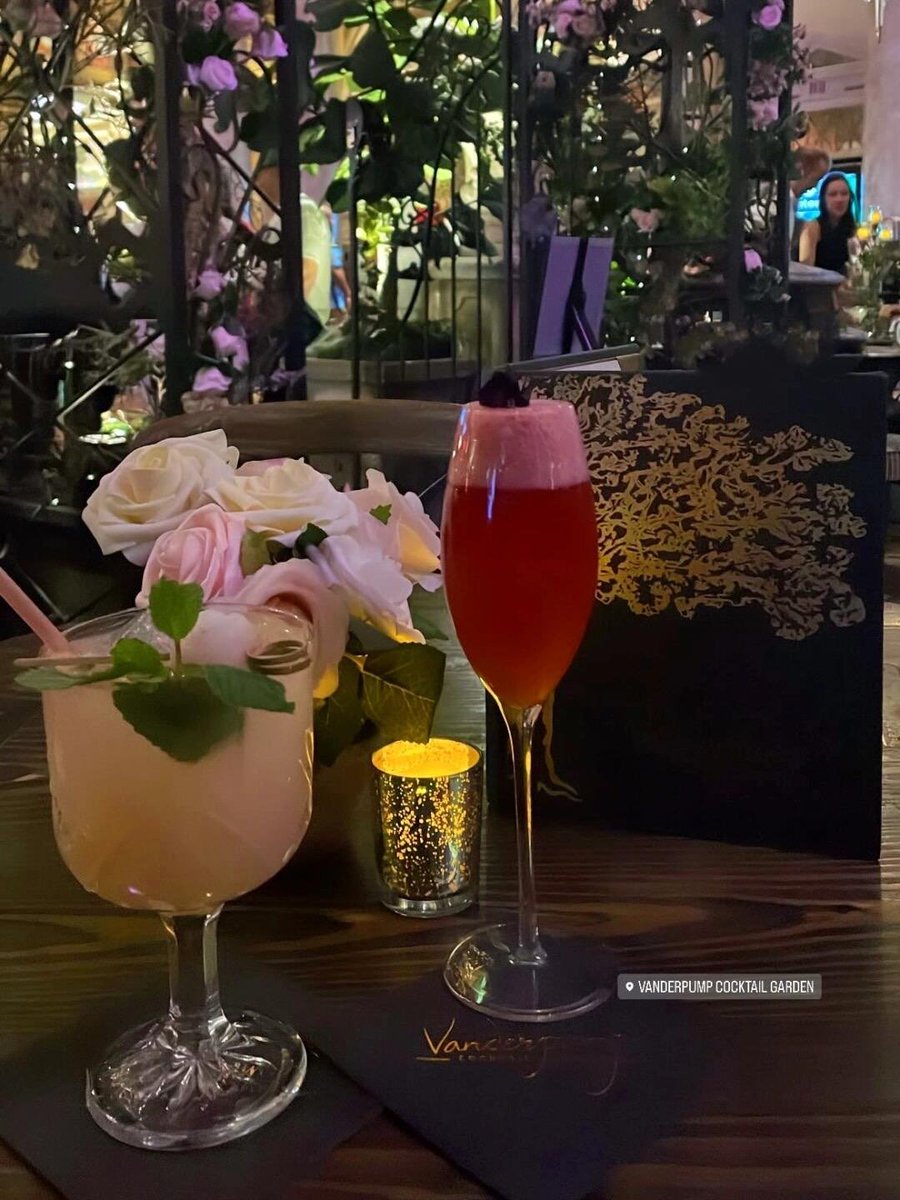 emiliaramX's tweet photo. May all beautiful things come as delightful surprises, and all joys arrive right on schedule https://t.co/gcAsTMM2rL