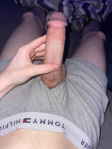 dtf_or_nah's tweet photo. Where my females at looking for some good dick tn
#615links #615freaks #nashvillefreaks #nashvillelinks #hookup #sext #tennesse #clarksville #bigdick #BWC #whiteboy https://t.co/POmVDMUVxh