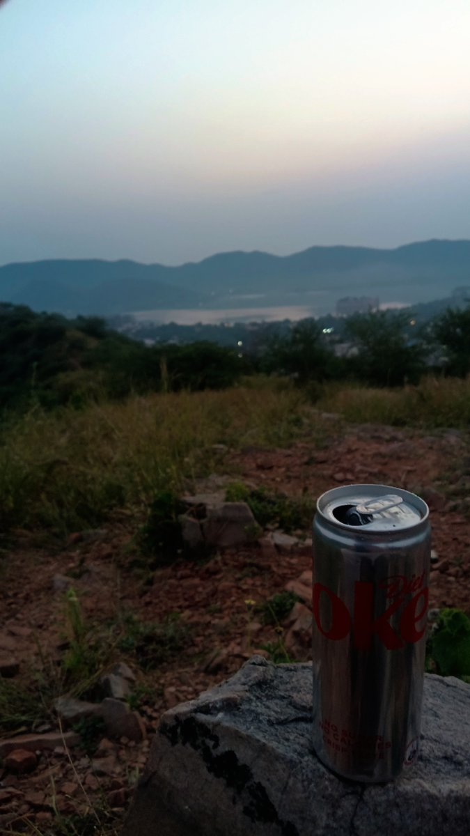 Goathunyaar's tweet photo. Sunrise from Aravalli hills https://t.co/VzksRRIpJm