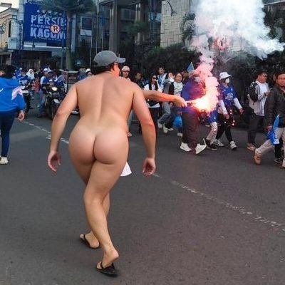misstikanadya's tweet photo. @bernarbieee @triaaaaaaz @X_BijonK @persib 🤣🤣🤣🤣🤣🤣🤣🤣🤣🤣🤣🤣🤣 https://t.co/4c8tMtSlNl