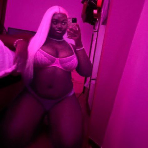 Kt_darkskin's tweet photo. Baddest in the room. https://t.co/dH23l7icdd