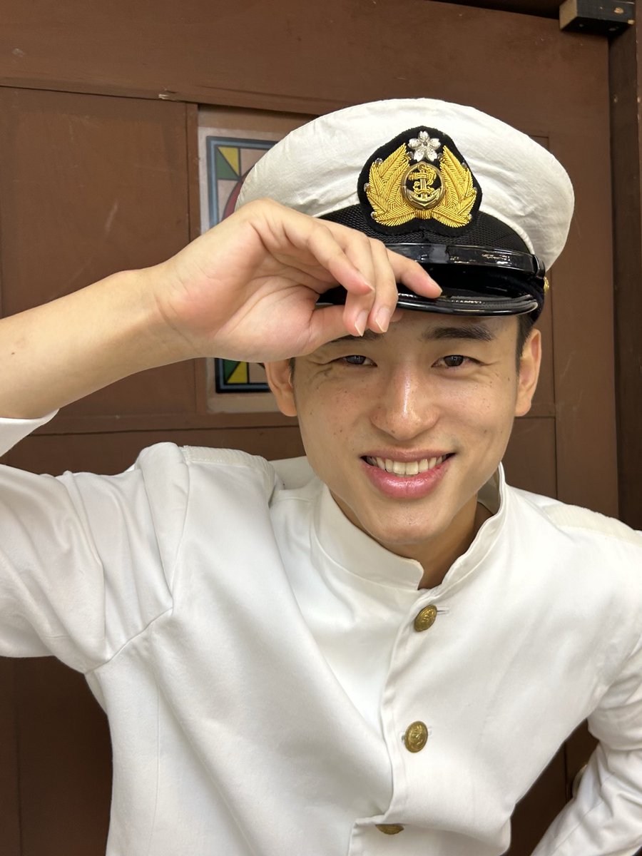 h__ymt___'s tweet photo. 舞台「Letter2026」
あと3日後になりました。
あと3日後、、　　

公演時間は約2時間20分です！

それぞれにドラマがあって、本当に観ていただきたい作品です！
僕は真っ直ぐな特攻隊員です。
ぜひ劇場でお待ちしてます！

https://t.co/yCDDRoDWux https://t.co/lKzvYUoAua