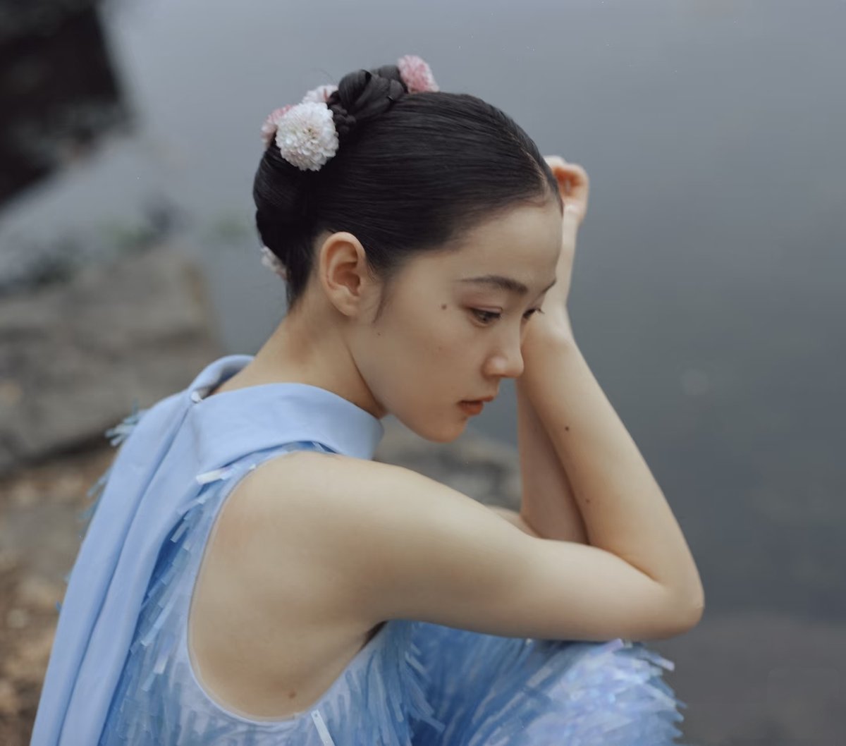 zhileibao's tweet photo. 在水一方 https://t.co/YzTMN1j03P