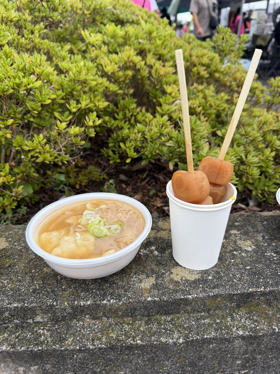 maki_pdl's tweet photo. 地元のマルシェに行ってきました✨️
はっと汁 美味しかった😋 https://t.co/rtOhQPlqY5
