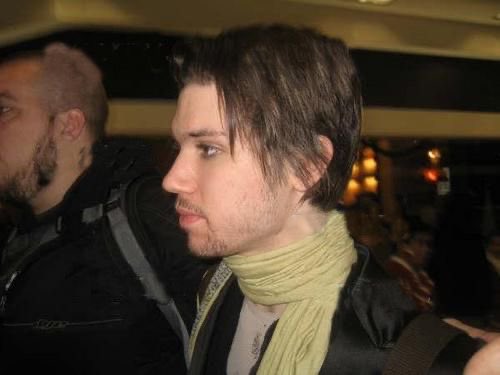 rydenindividual's tweet photo. ryan with the weird side part and gross beard scruff reminds me of an ugly newborn bird https://t.co/VVXP0xP58R