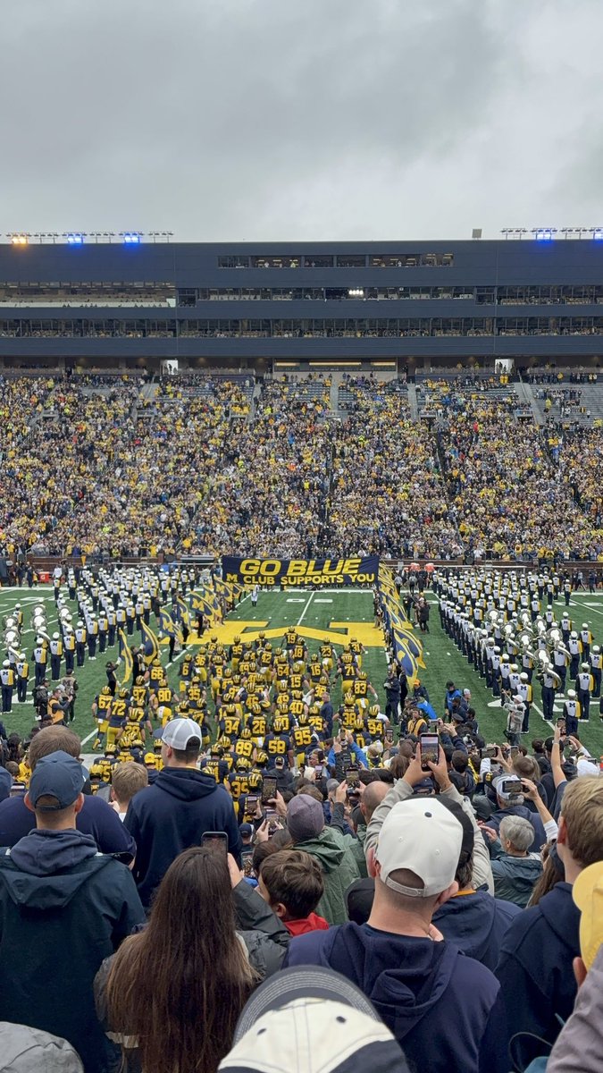 SkeeterSupreme's tweet photo. Might be the first person to go from the Big House to a Savannah Bananas game in the same day. Thanks Grandpa! https://t.co/VTf5I8Z4QG