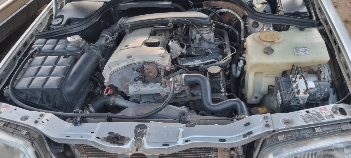 umarjibreel's tweet photo. EXTRA CLEAN USED 
BUY AND DRIVE 
M-BENZ C230 SW
MANUAL DRIVE 
PRICE:*4,500,000.*
LOCATION: ZARIA 
08131898878 https://t.co/5y8t02feNS
