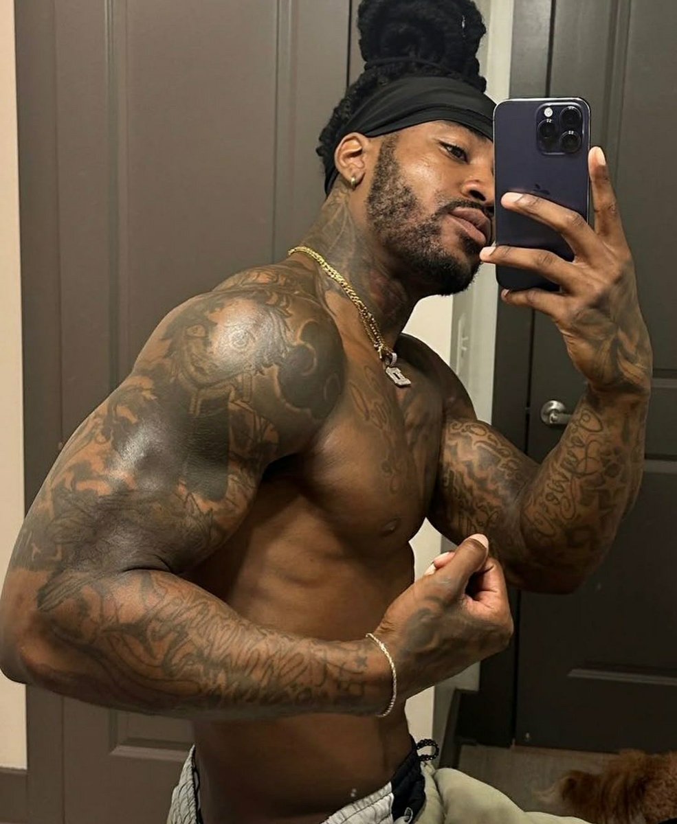 illydwy's tweet photo. 💪👅 follow up guys https://t.co/S49Gra7796