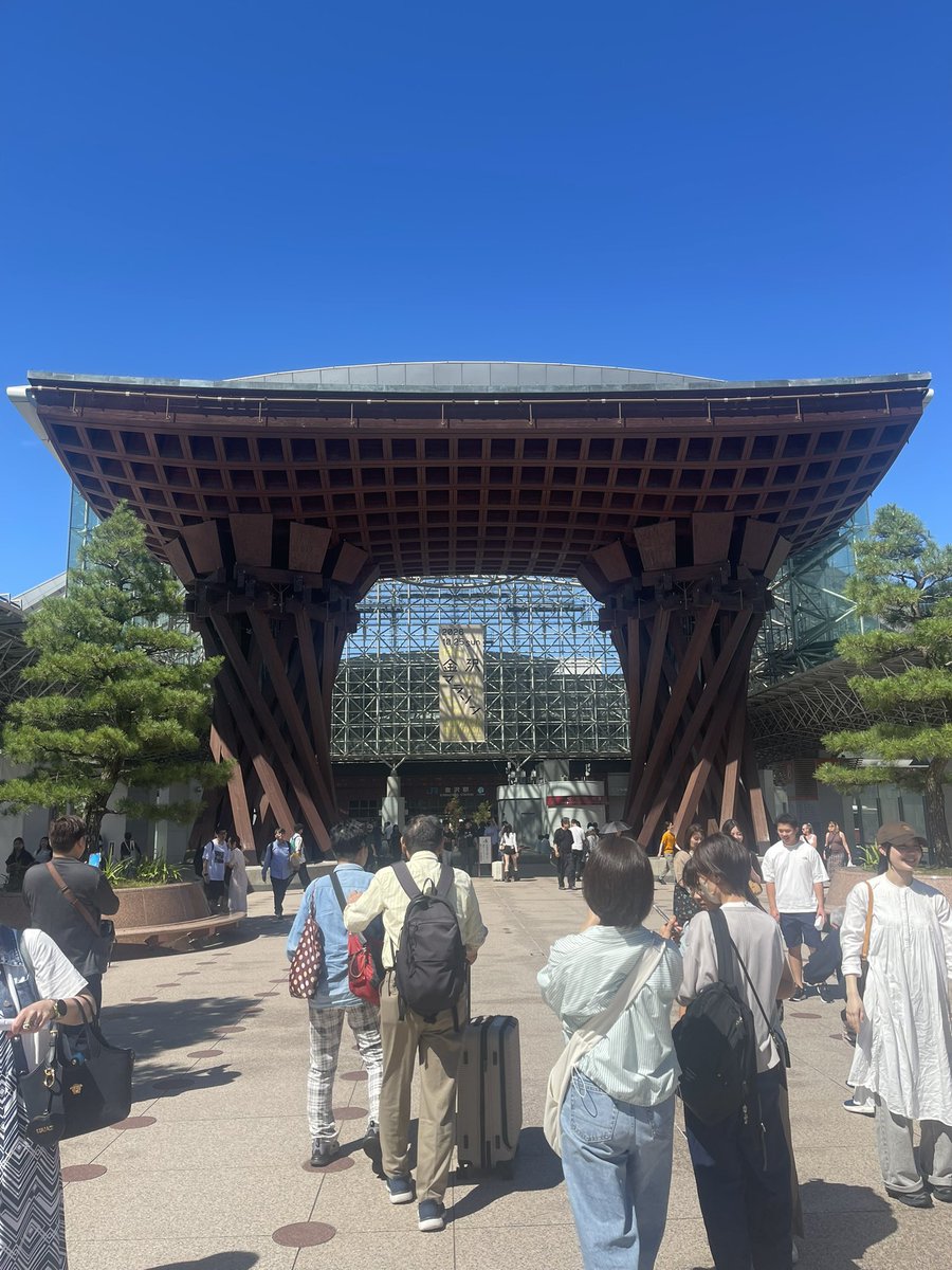 ruon0901's tweet photo. ランボルギーニウルスSEの試乗の抽選は当たりませんでした… https://t.co/RHM4C9a3cV