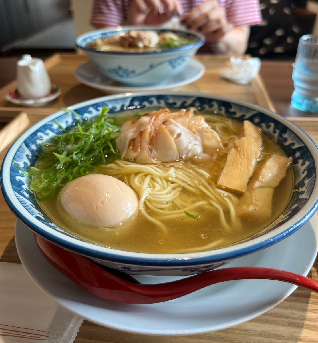 suka_puro's tweet photo. 気になってたラーメン屋さん
#やさしい陽ざし https://t.co/SJd32qoNPP