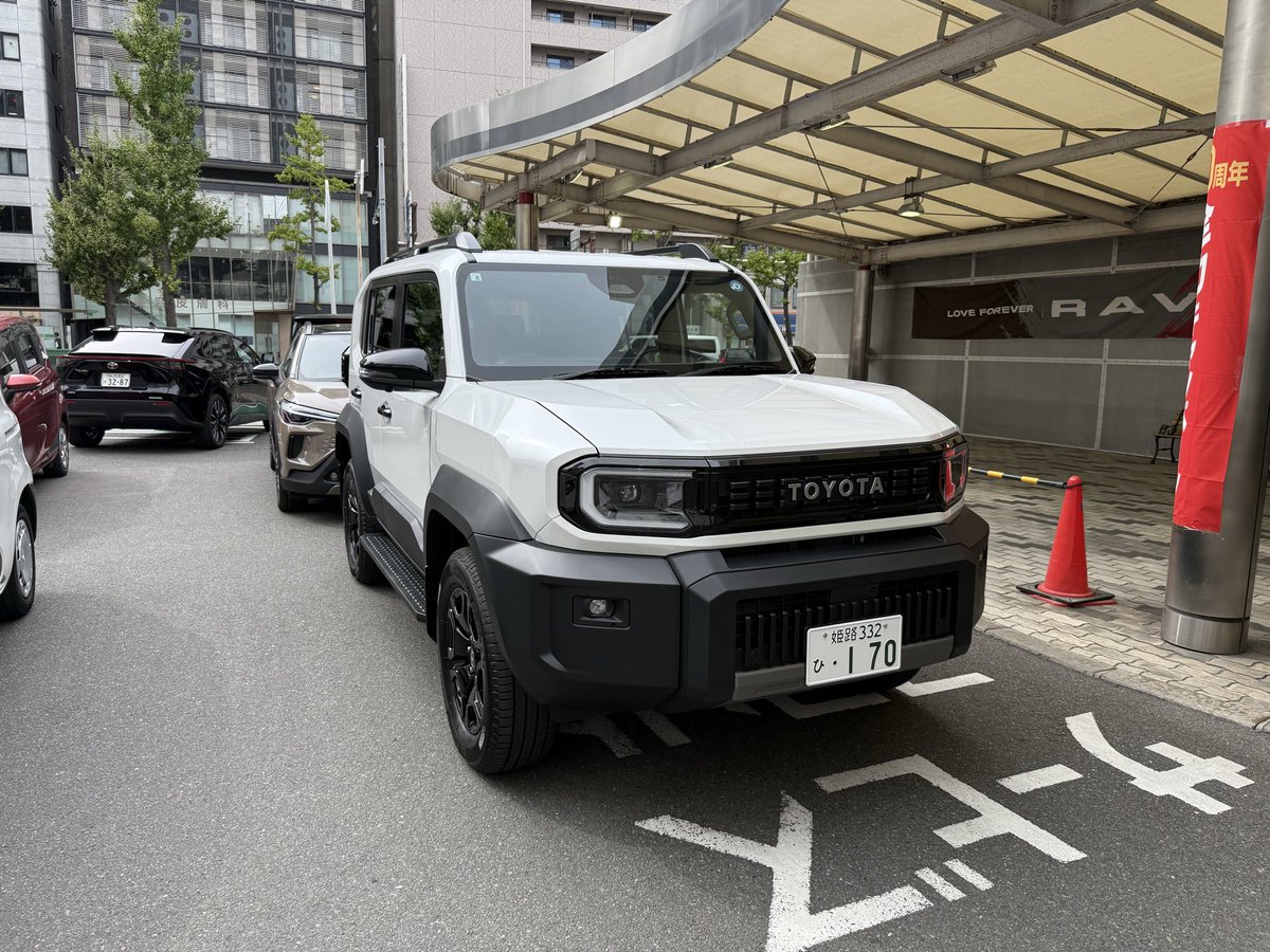 lc_fj_cn's tweet photo. と言うわけで、NewCar！！
ランドクルーザーFJ納車しました！
ファミリーカーです！！

車種は変わりましたが、これからも仲良くしてください👍 https://t.co/xYxwf8JdgR