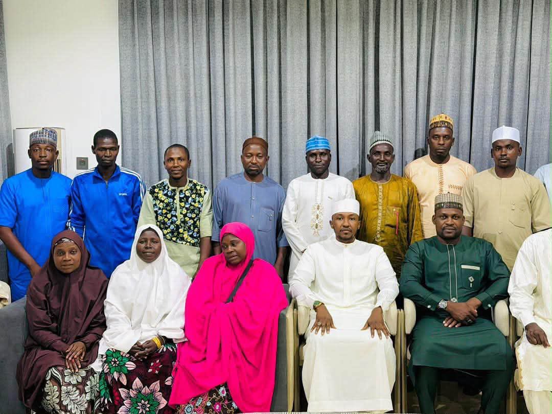 abdoulrahman_i's tweet photo. The political momentum behind Governor @ubasanius continues to grow across Kaduna State.

In Zuntu Ward, Kubau LGA, 16 ADC leaders, alongside their supporters and members of the party’s local and ward structures, have joined the APC and pledged their support for Governor Uba Sani and the APC.

They were received into the party by Hon. Bashir Zuntu, FCNA, APC candidate for the Ikara/Kubau Federal Constituency.

Their decision reflects growing confidence in Governor Uba Sani’s inclusive leadership, commitment to unity and focus on delivering tangible development across Kaduna State.

The work continues. The people are responding.

#UbaSani #WorkingForKaduna #VoteUbaSaniAgain