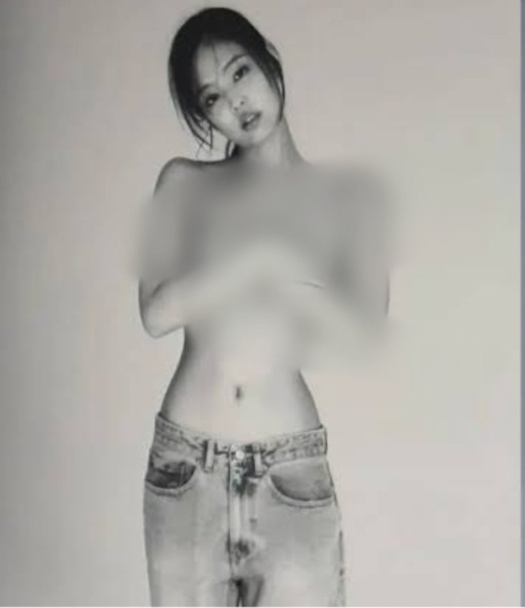 mish_unfilter7's tweet photo. “Imagine if a female idol did like this"— yours literally did the worst, and y’all praised her. Pick a struggle 😭 https://t.co/q36bzuMkNt