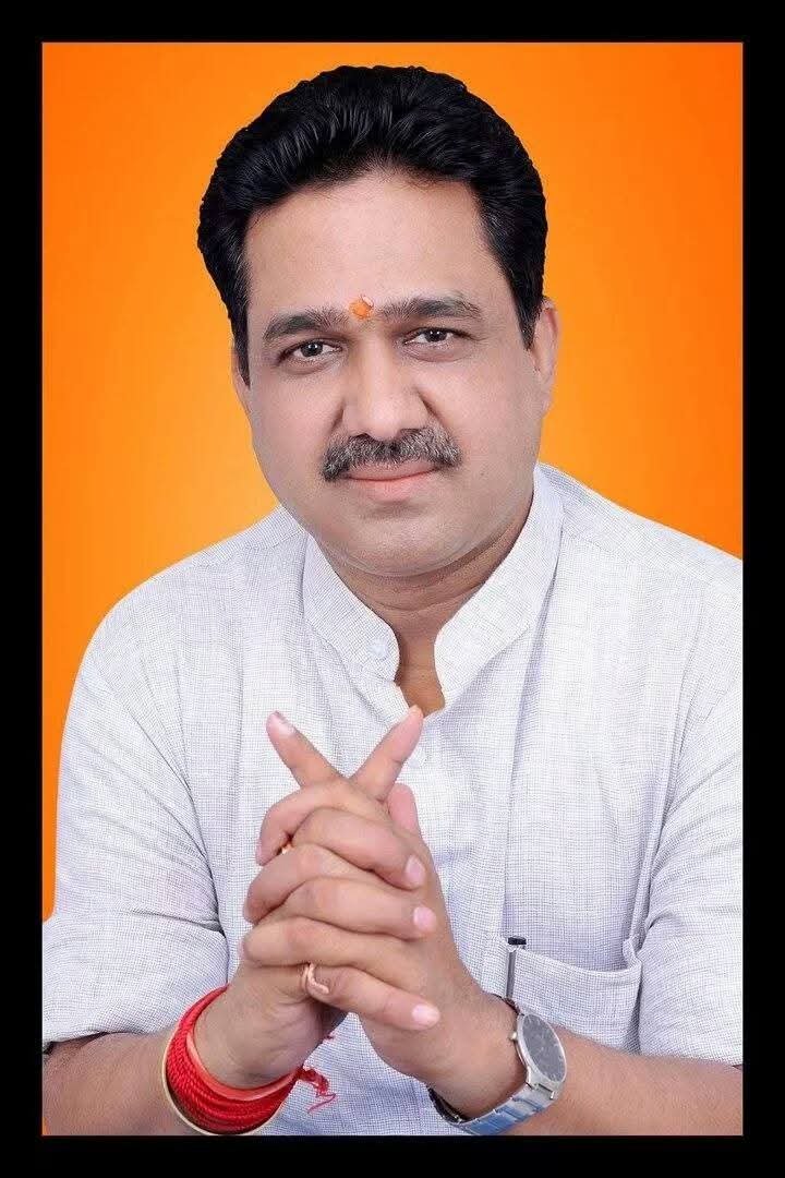Ramesh_Gariya's tweet photo. भारतीय जनता पार्टी के वरिष्ठ नेता, मेरे अभिभावक व मार्गदर्शक, भाजपा के राष्ट्रीय महामंत्री आदरणीय श्री @sunilbansalbjp जी को जन्मदिन की हार्दिक बधाई एवं शुभकामनाएं।
आप स्वस्थ एवं शतायु हों। प्रभु श्रीराम से आपके सुयशपूर्ण एवं प्रसन्नचित जीवन की मंगलकामना करता हूँ।
#NarendraModi https://t.co/pty2P0UvH9