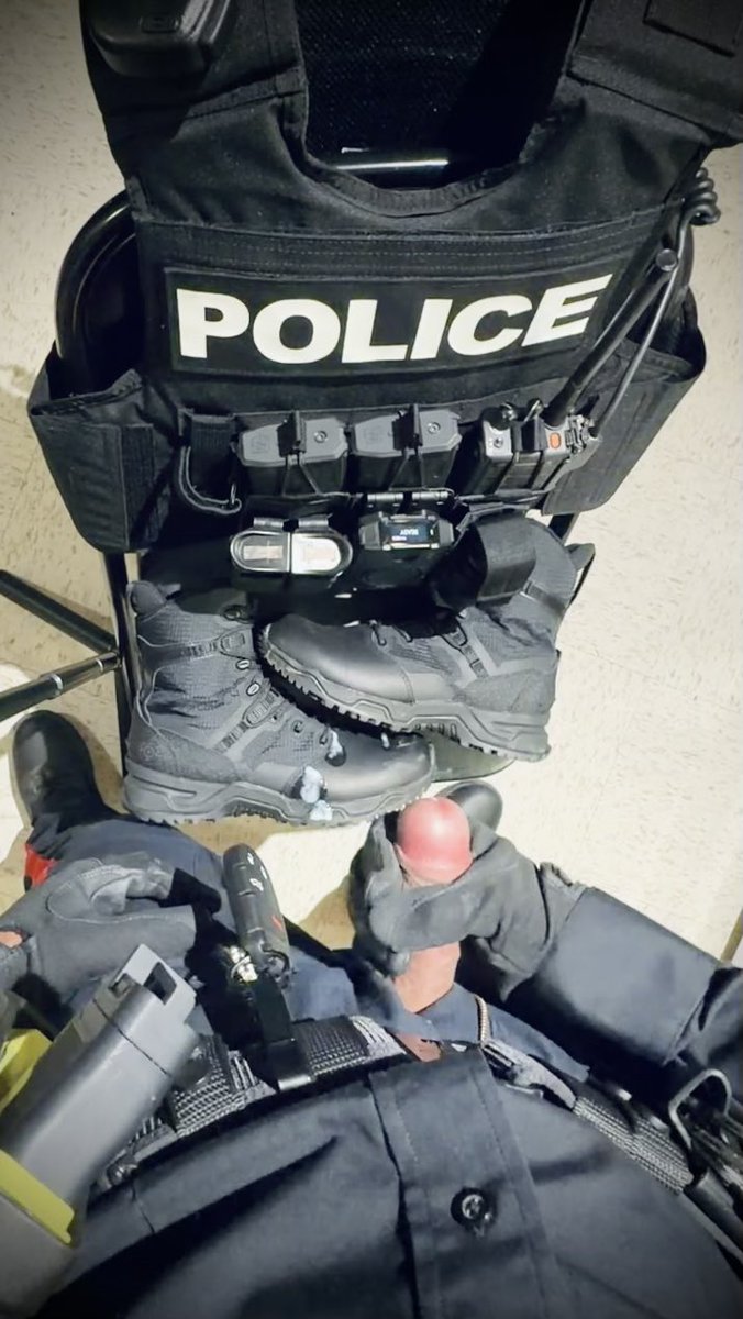Brandon_2020l's tweet photo. Cum on boots? I got you! 🍆💦🥾comment and re-share if you’d like to see the video. 😈🔥 https://t.co/ihYYR5zEQV