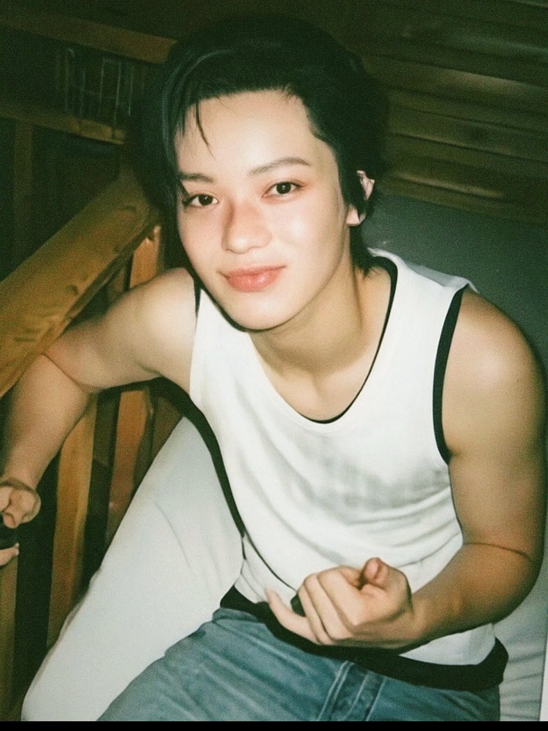 4shoboizOHYUL's tweet photo. ohyul looks so fine damn https://t.co/M1VtmQTU00