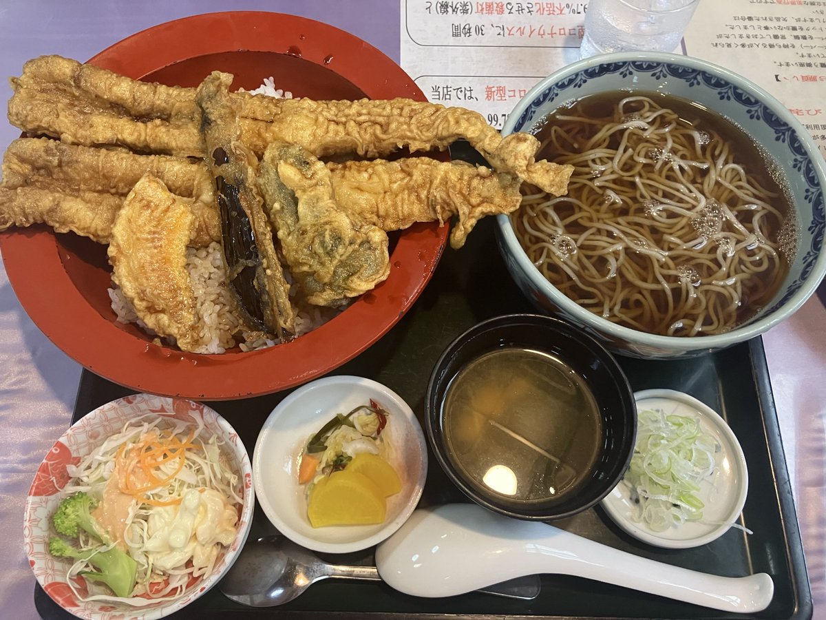 Porunga_vrc's tweet photo. しあわせランチ https://t.co/Bz1NNOyzJm