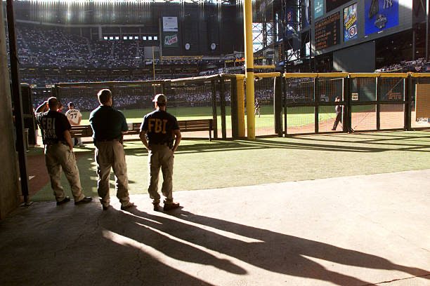 GoldyHappens's tweet photo. Some more Getty Images photos of Game 1 of the 2001 World Series https://t.co/11myiTJ1WM