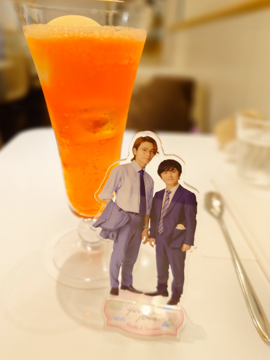 soraneko021's tweet photo. 昨日の思い出 PART2
東京駅にある資生堂パーラー様 オレンジのクリームソーダ
そして、念願の！念願の！銀座本店に行けました～😭💕︎前 行った時人でいっぱいで入れなかったんだけど、昨日は空いていてすぐ入れました🎶 パフェ食べようと思ったんですが、25周年記念のお皿で楽しむ桃のパフェ🍑 https://t.co/3VTTqsoiSL