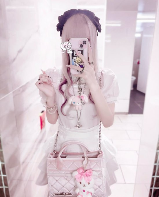 Hongnor1's tweet photo. しんぷる おとなっぽいね₍ᐢɞ̴̶̷.̮ɞ̴̶̷ᐢ₎🤍 https://t.co/fw9byeYcTs
