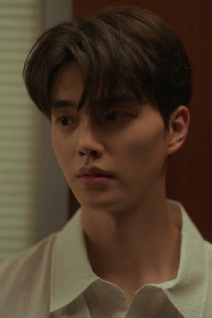 songkangbase's tweet photo. He looked so fine in this scene 🫠

#FourHandsTwoSonatas #SongKang https://t.co/S0inq6XqY2