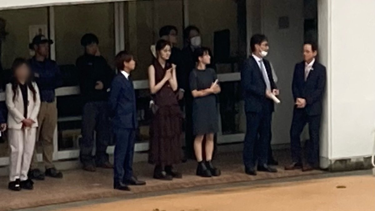 raspberry0604's tweet photo. 雅くんとエセルちゃんの応援に行って来ました！🐎🩷🤍
残念ながら3月の再現とはなりませんでしたが、ワクワク、ドキドキさせていただきとっても楽しかったです！😆
雅くん、エセルちゃんありがとう！！🌟
めっちゃ画像悪いですが、パドックの彩未ちゃんと、ともちゃんとよっすぃーパパ📸
#武藤彩未 https://t.co/xPt1MGqwL5