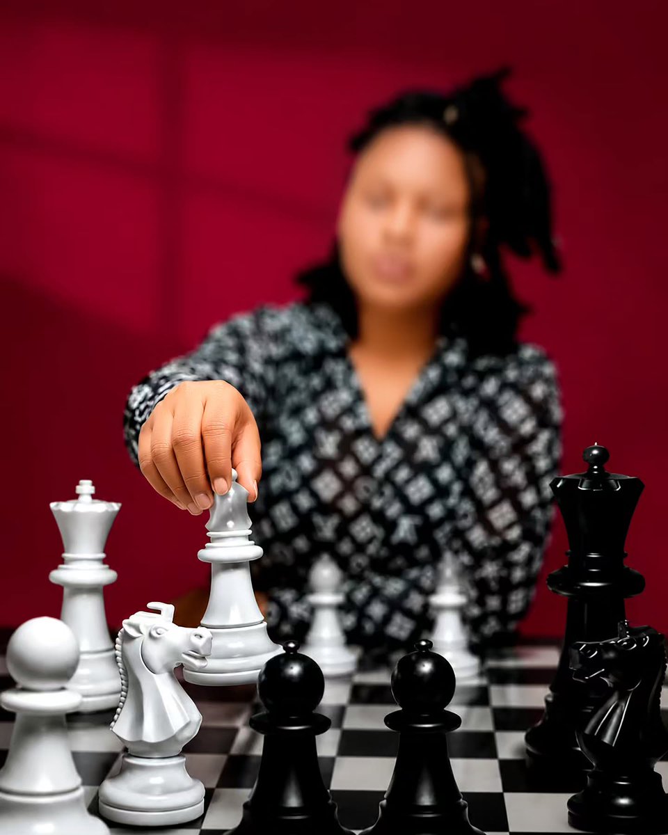CicelyWitto9a's tweet photo. Not just playing the game, but mastering every move. Life is like chess: make smart moves, protect your peace, and always stay three steps ahead. The queen is ready. https://t.co/XnqfSmxpwv
