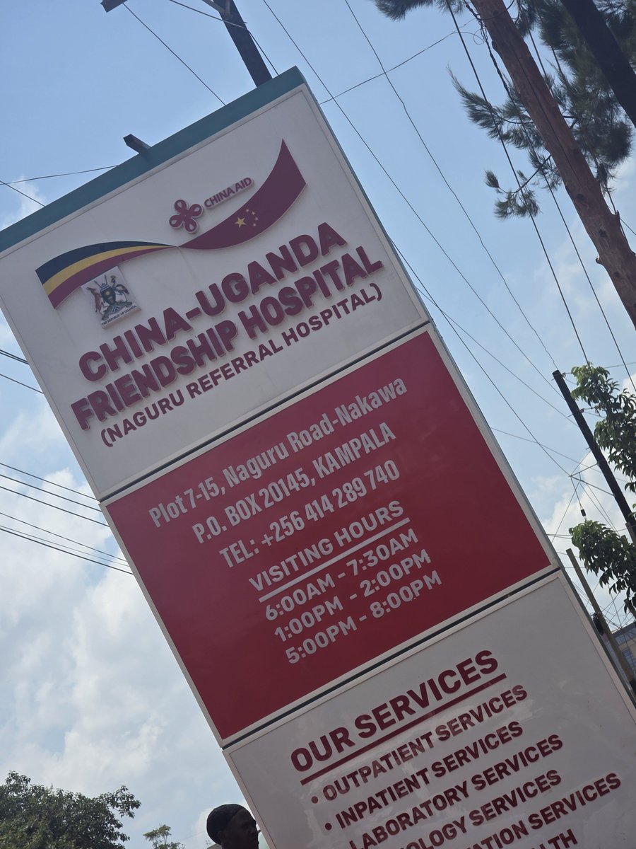 PAMOJA_ED's tweet photo. WHEN HUMANITY DIES ON OUR STREETS 😭🇺🇬

Earlier today, as I was driving towards MUBS Nakawa along the Nakawa car bonds, I was stopped by Traffic Officer Afande Kilema, attached to Jinja Police.

He kindly told me, “I have not stopped you for any traffic issue. Please look aside.”

When I looked, I saw a Ugandan who had been badly knocked by a boda boda, lying on the roadside in a terrible condition.

What shocked me most was that nearly 50 boda boda riders and other road users were surrounding the casualty, yet nobody was taking the responsibility to help him.

Afande Kilema and I moved in. With his efforts, we managed to put the casualty in my car and rushed him to China–Uganda Friendship Hospital, where the medical team received him and was willing to attend to him.

But what has remained with me is what Afande Kilema told me: he had already stopped about five other vehicles, asking them to help take this dying Ugandan to hospital, but they refused.

Afande Kilema was actually on his way to continue his duty. He could have simply walked away. Instead, he chose humanity.

Afande, I salute you. 🇺🇬👏🏾

Your humility, compassion and willingness to save a stranger's life while on duty deeply challenged me. Uganda Police Force  @PoliceUg should know that officers like Afande Kilema are worthy of recognition and appreciation. This is the kind of policing that restores confidence in the institution and reminds us that behind every uniform is a human being capable of extraordinary compassion.

But my biggest question today is:

WHERE ARE WE HEADING, DEAR UGANDANS? 😭

When did we become comfortable standing around a dying person and simply watching?

When did we lose the courage to stop, help and save a fellow human being?

HUMILITY. HUMANITY. COMPASSION.

These should never die on our streets.

To every road user: tomorrow, it could be you~or someone you love. STOP. HELP. SAVE A LIFE. 🇺🇬❤️ @CarolPrim3 @MaamaKampala21 @Kkids_Foundatn @mkituuma @mkainerugaba