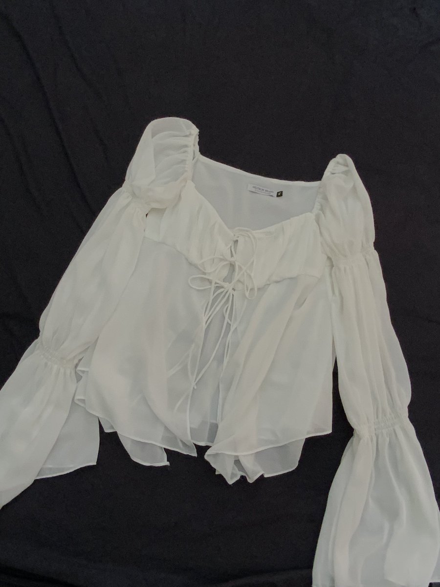 cocoaxiabutter's tweet photo. Brand : Gilmonbutique
Price : 200
Size : XL
Material : ผ้าชีฟอง
Color : White
Note : Used
#เสื้อผ้ามือสอง #เสื้อผ้ามือสองราคาถูก  #เสื้อผ้ามือสองสภาพดี #ส่งต่อเสื้อผ้ามือสอง  #ส่งต่อเสื้อผ้ามือ2 https://t.co/95H7xlltDH