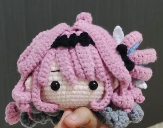 XWEETXWT's tweet photo. I just want to show off WIP of the Denia crochet plushhhhh hahahahah isn't she just the cutest!? https://t.co/EXhnZqSNh4