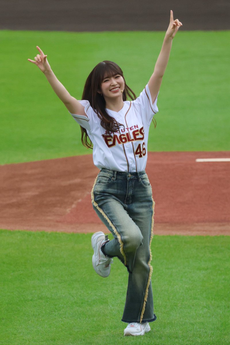 denaken1112's tweet photo. 2026.9.19 楽天モバイル最強パーク宮城

パシフィック・リーグに連れてって♪
あーやの笑顔は本当に癒される！

#RakutenEagles
#乃木坂46
#乃木坂野球部
#小川彩 https://t.co/n8Kw1ZhxPZ
