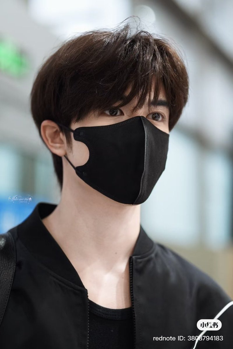 Rabbit2306_V2's tweet photo. (ต่อ)

💬 พระรองตาสวยมากเลยอะ
💬 ตาของหยิ่นฮ่าวอวี่สวยมาก ดูดีมาก หล่อสุด ๆ!
💬 เป็นตาแบบน้องหมาเลย 
💬 ฉันก็ชอบตาของเขาเหมือนกัน 

#DancingWithTheTide #แพทริค 
#ZhangYuehui #何不同舟渡 https://t.co/oh2Ynh9Pz7