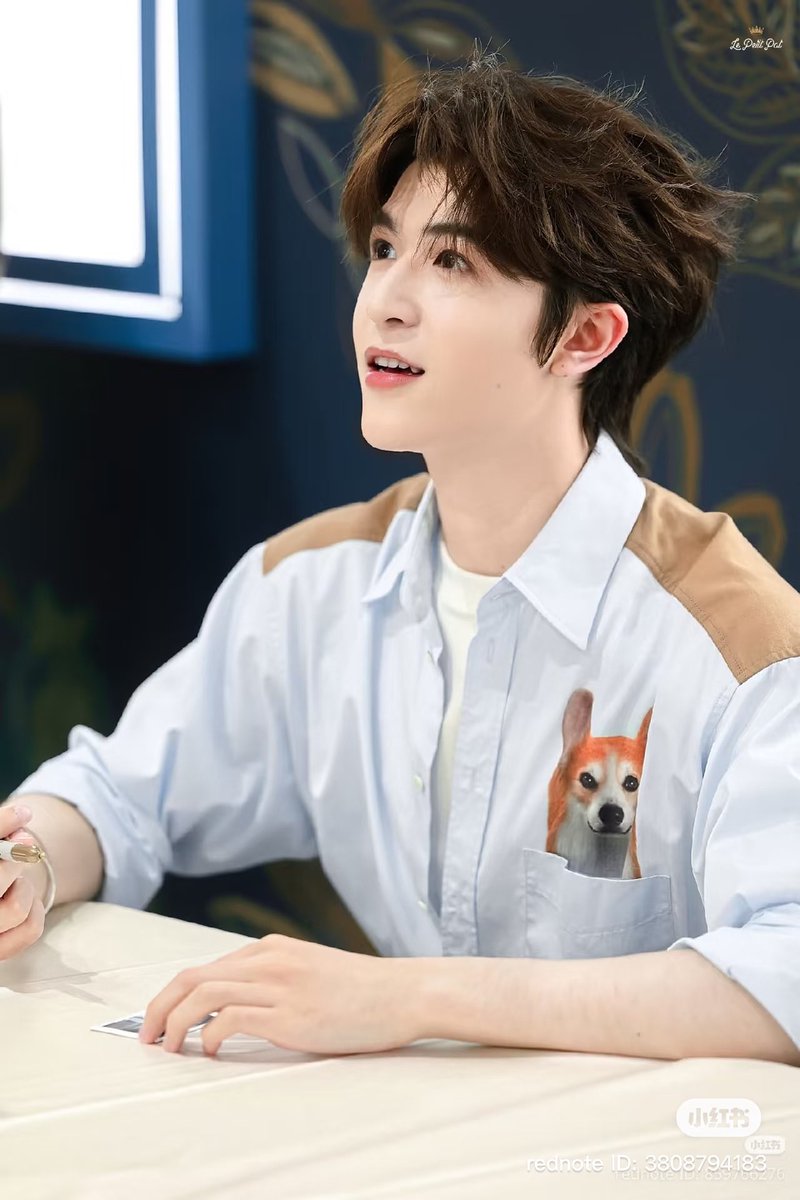 Rabbit2306_V2's tweet photo. (ต่อ)

💬 พระรองตาสวยมากเลยอะ
💬 ตาของหยิ่นฮ่าวอวี่สวยมาก ดูดีมาก หล่อสุด ๆ!
💬 เป็นตาแบบน้องหมาเลย 
💬 ฉันก็ชอบตาของเขาเหมือนกัน 

#DancingWithTheTide #แพทริค 
#ZhangYuehui #何不同舟渡 https://t.co/oh2Ynh9Pz7