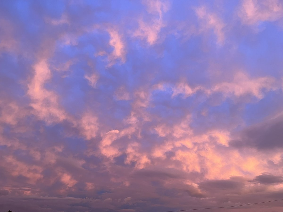 0r1nne's tweet photo. 空がすごーいっ😍✨ https://t.co/YbonXMK4bx