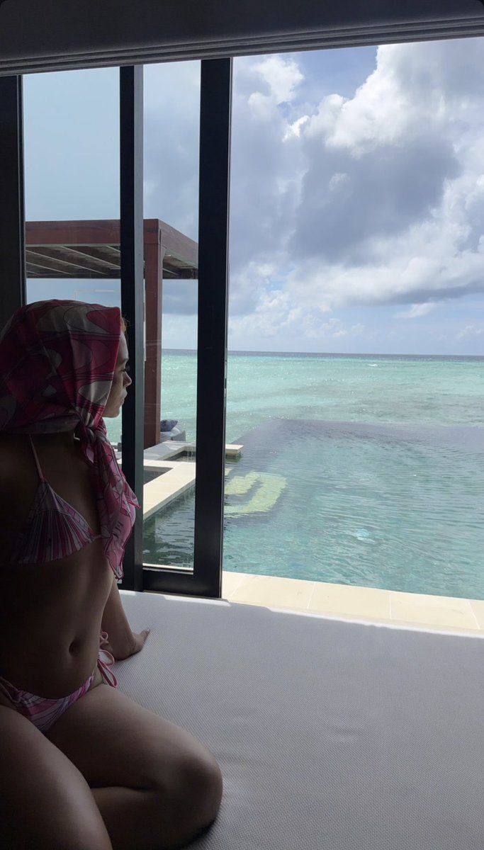 YonnaDaily's tweet photo. The Maldives 📍 https://t.co/MBXqPk8Om1