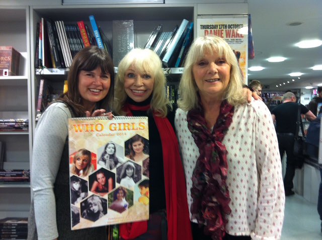 ManningOfficial's tweet photo. Flash back with the gorgeous Sophie Alfred &amp; Anneke Wills ❤️❤️ https://t.co/MU3nIhb3Fk