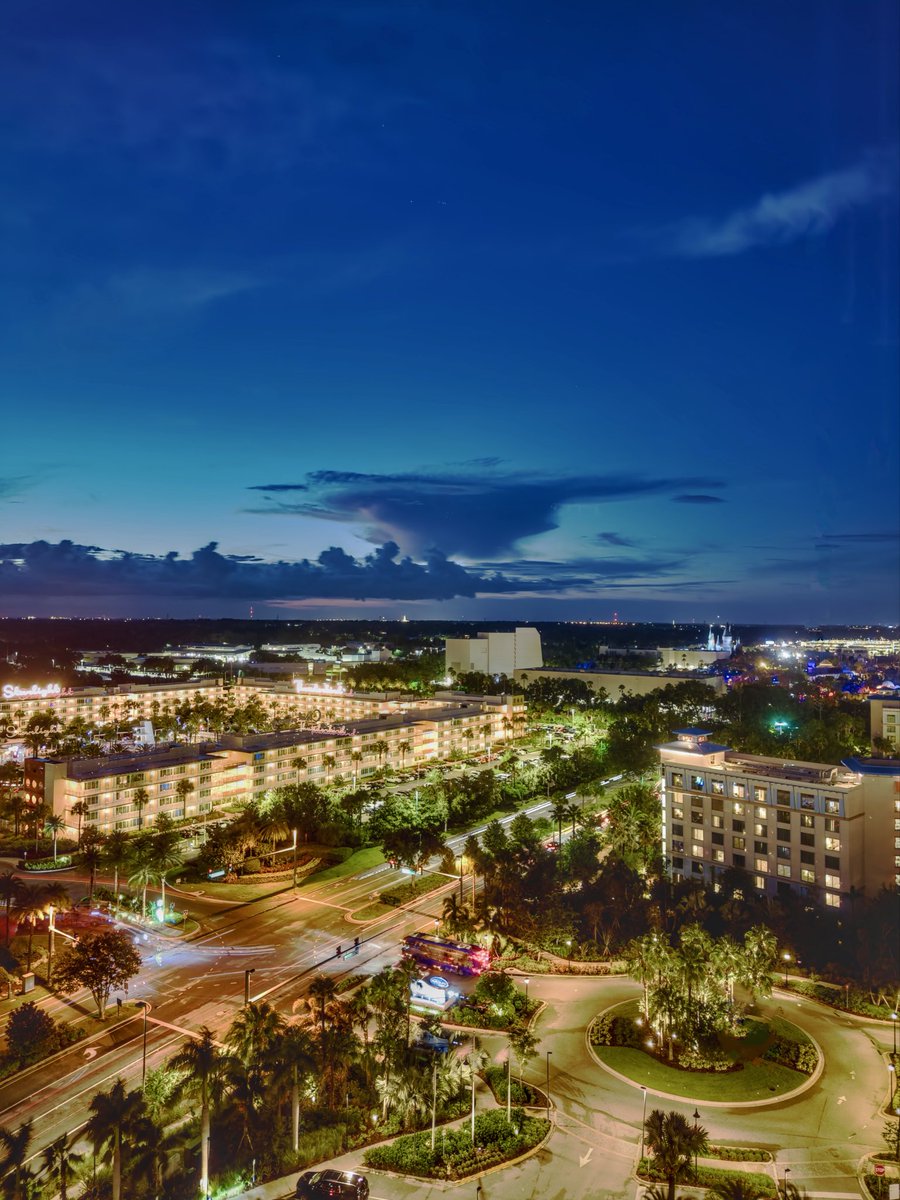 HHNGary's tweet photo. Back home at one of our favourites. @UniversalORL Aventura. https://t.co/C7y850pQ24