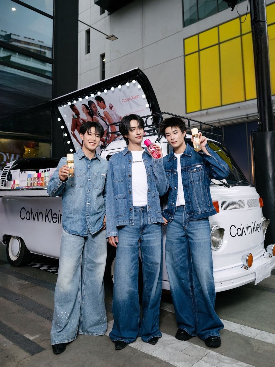 JANUS_Record's tweet photo. IG | POST UPDATE (3)
‘ Some Calvins and some Kleins ’
#JANUS_VVV #VVV_TRIPLEV
#CKMists #CalvinKleinFragrances #CalvinKleinTH
#JANUSRecord https://t.co/oyVtPhOJiH