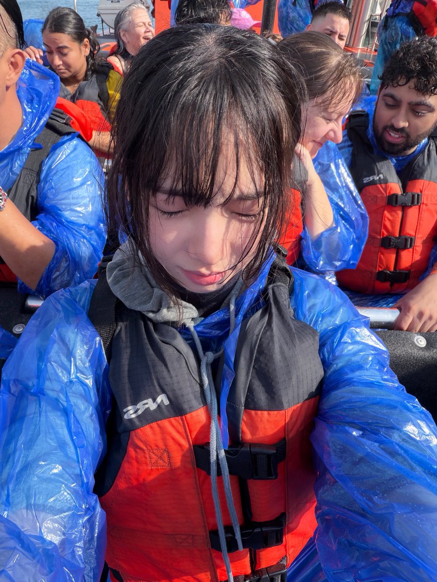 infoaespabr's tweet photo. KARINA contou, emocionada, via 🫧, que seu sobrinho nasceu hoje. Ela revelou que se tornou titia e que chegou a chorar ao receber a notícia. 💗 https://t.co/ddokHyV4UE