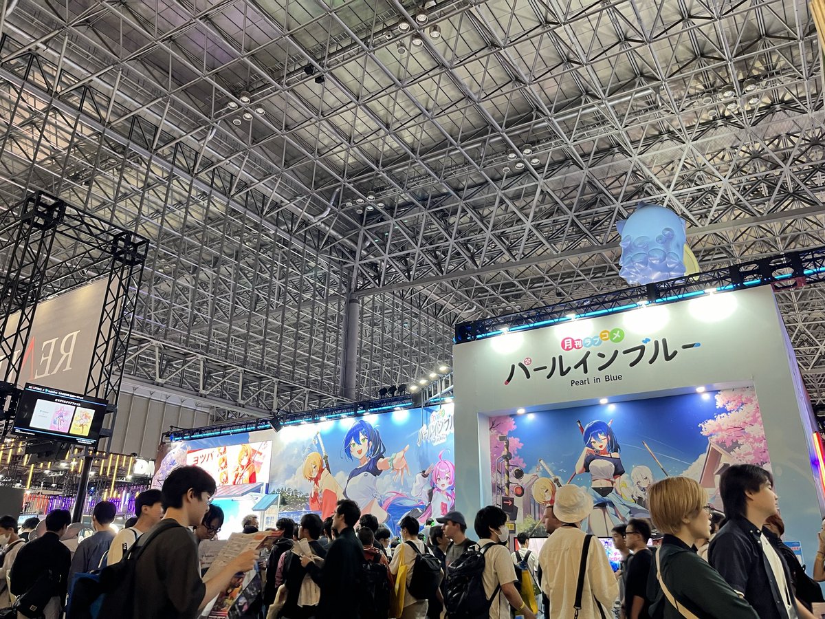 cozimax55's tweet photo. 東京ゲームショウ2026の写真🎮
そういえば、混雑した通路でスネークのコスプレをしたカッコいい方に道を譲ってもらい、思わず敬礼しました🫡‼️
#パールインブルー
#雨のちハレ女
#進撃の巨人3
#TGS30th #TGS2026 https://t.co/Wm783bmnfp