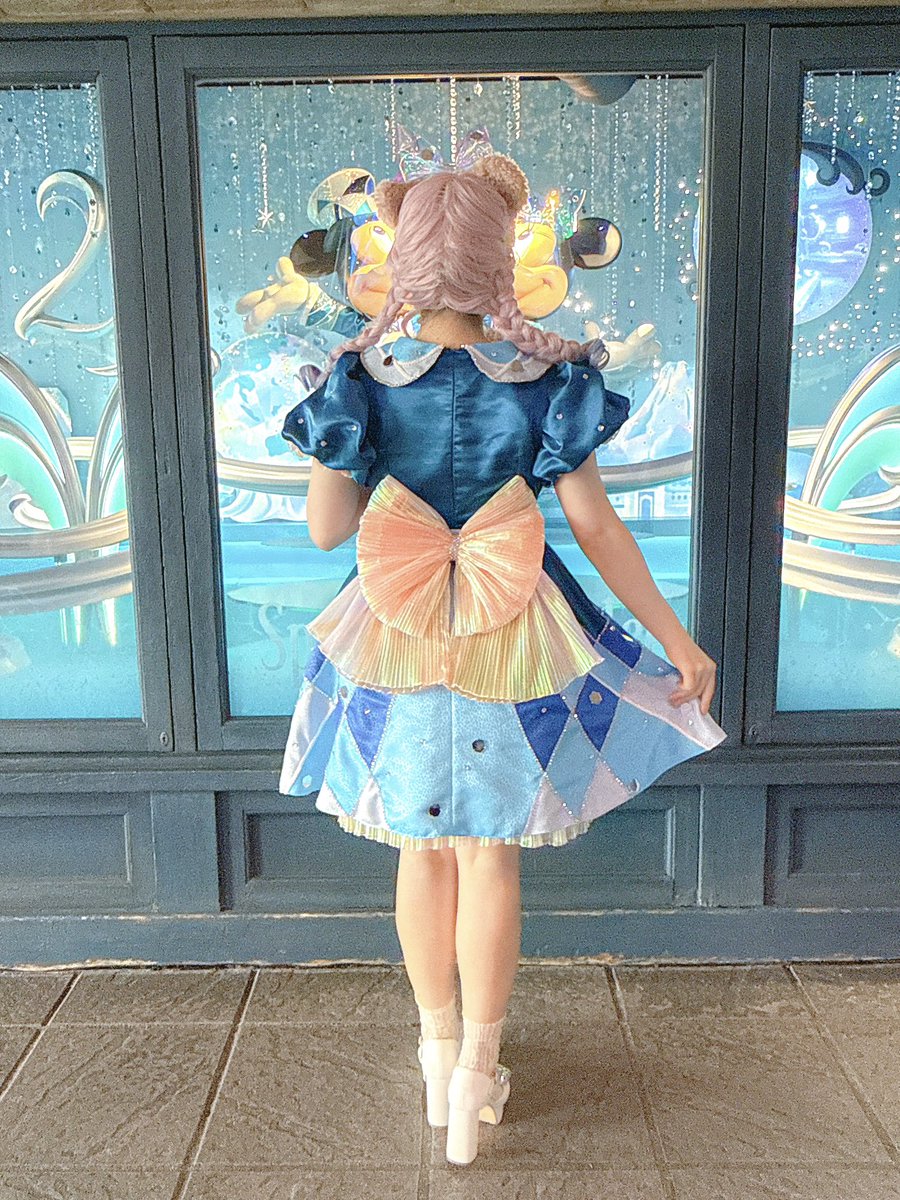peko2_onaka_'s tweet photo. わたしだけのために創られた世界で1個しかない特別な衣装なので、シルエットが最高なんです✨💎 https://t.co/gSrTJ7Yn4v