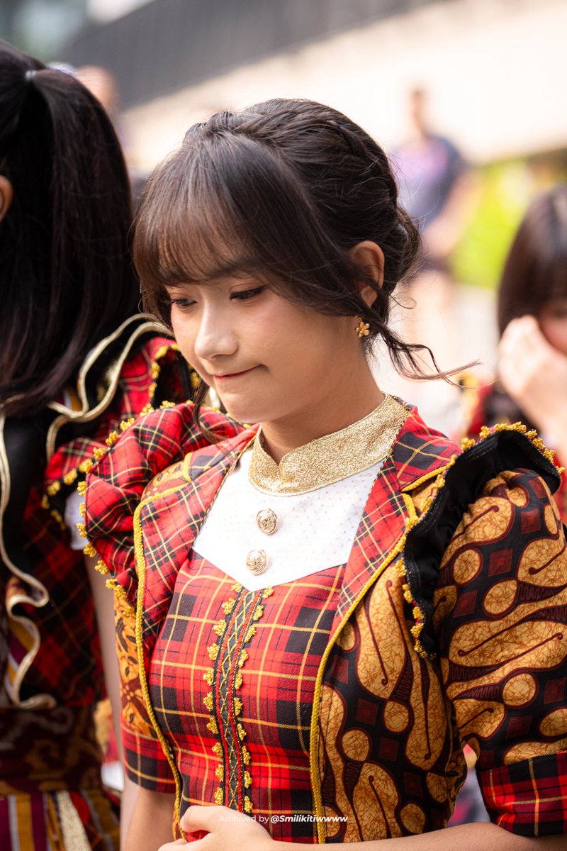 smilikitiwwww's tweet photo. 260920 CFD ✨

「 Shooting Single Ke-28 "Ayo Senyumlah" 」 📍
—— @Freya_JKT48 

Captain 🫡

#Smilikitiwwww #FREYA https://t.co/wmNyc7iiBJ