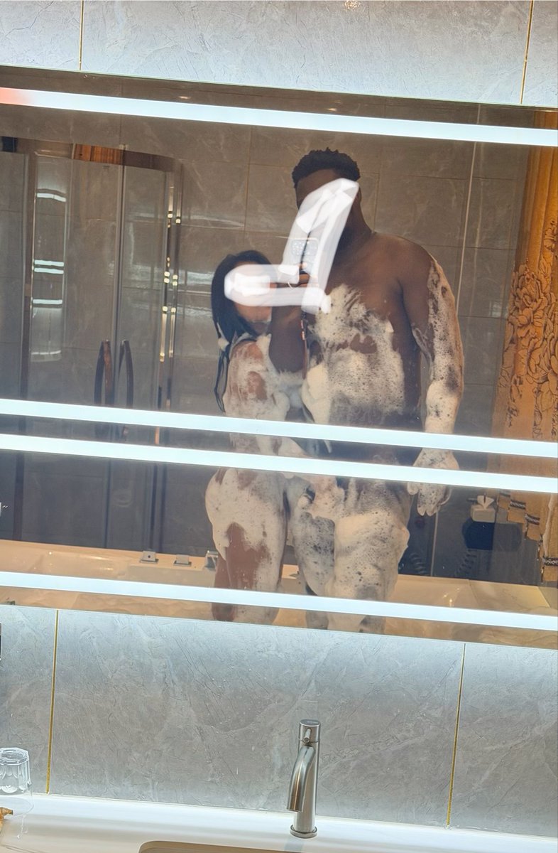 Anastaceyr8's tweet photo. #myfirstjacuzzidate https://t.co/hziAsehqdD