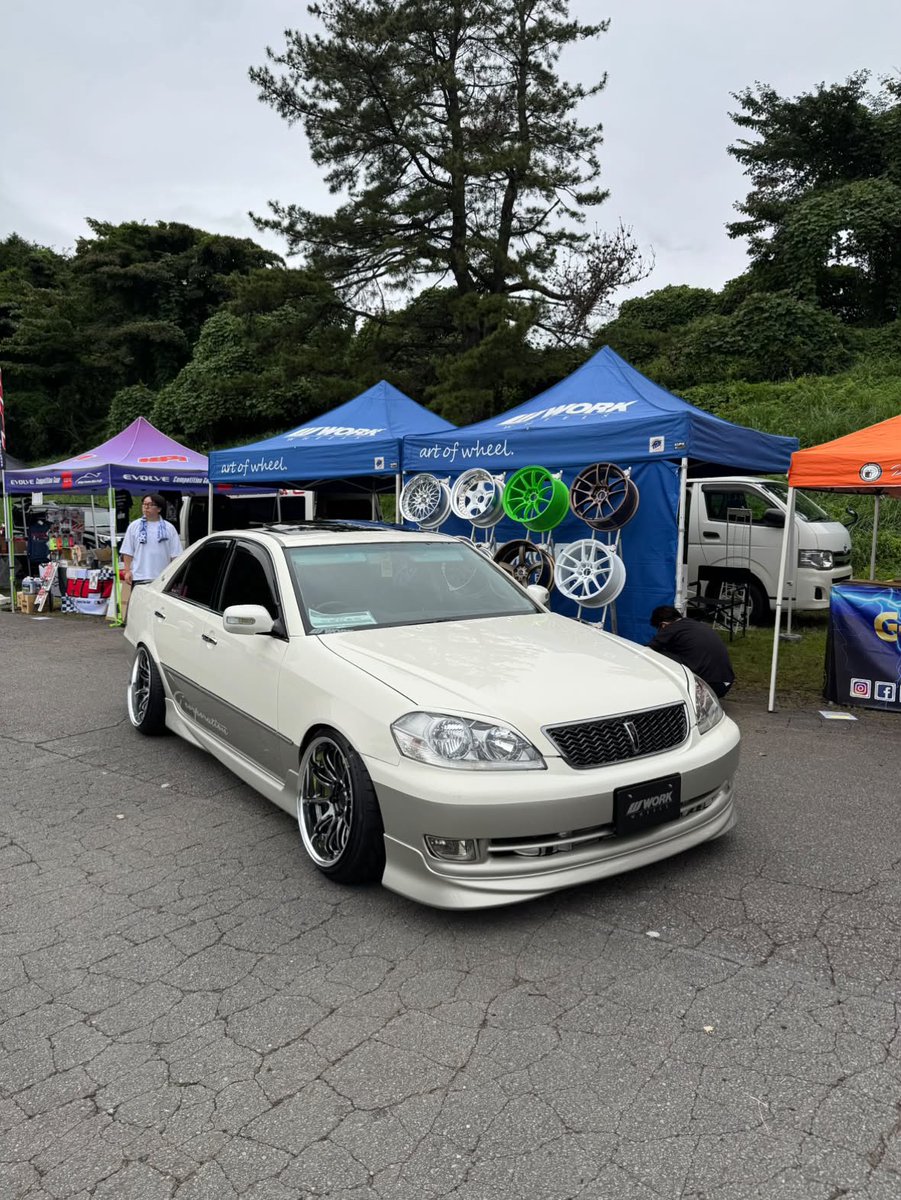 Jzx100tourerv2K's tweet photo. 昨日、1JZMTに参加された方々お疲れ様でした👐
今回、急遽某ショップさん経由でWORKブースさんにて展示させて頂きました。
貴重な体験が出来て嬉しかったです🤗

安定のイツメンも笑いの提供をありがとう🤣 https://t.co/9gAccW49ve